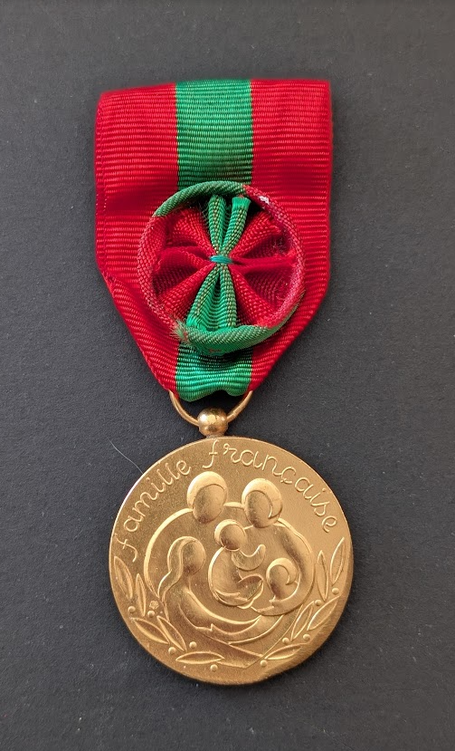 Médaille de la famille française (2/2)