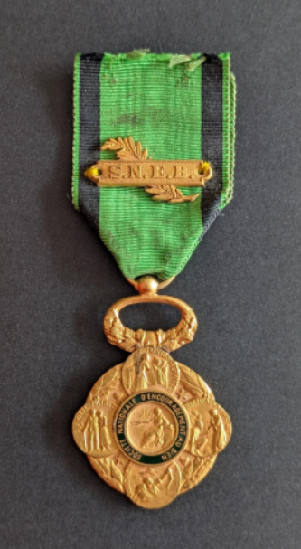 Médaille de la société nationale d&rsquo;encouragement au bien (4)
