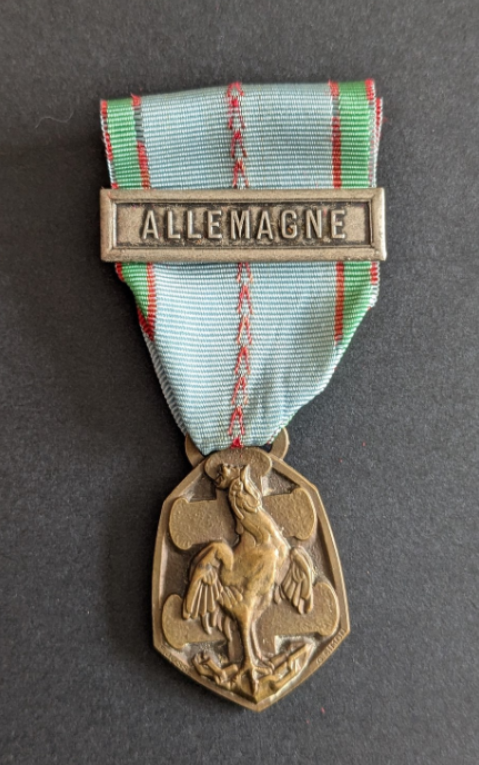 Médaille commémorative de la guerre 1939-1945 ALLEMAGNE