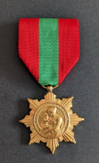 Médaille de la famille française (1/1)