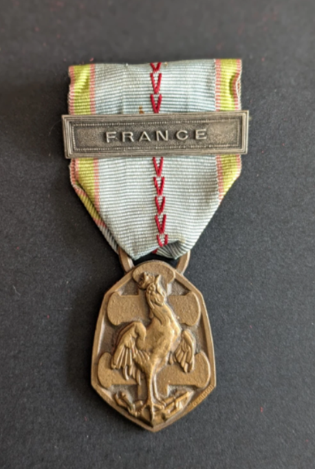 Médaille commémorative de la guerre 1939-1945 FRANCE