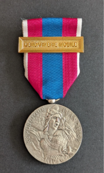 Médaille de la défense nationale  GENDARMERIE MOBILE