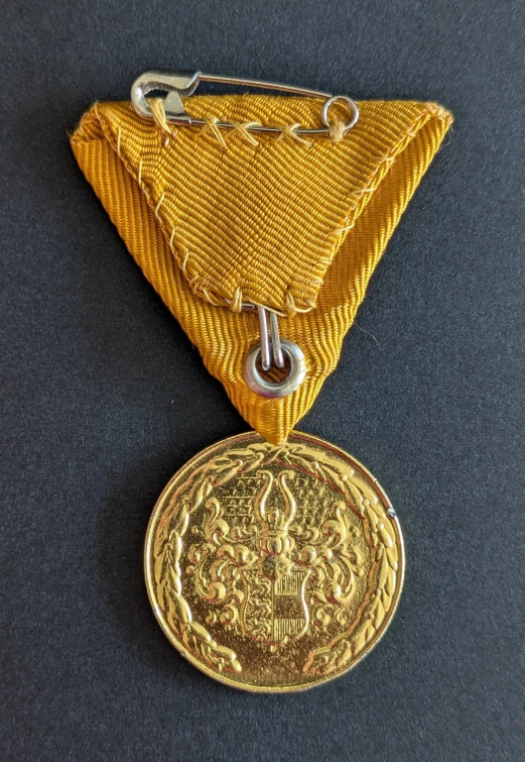 Revers