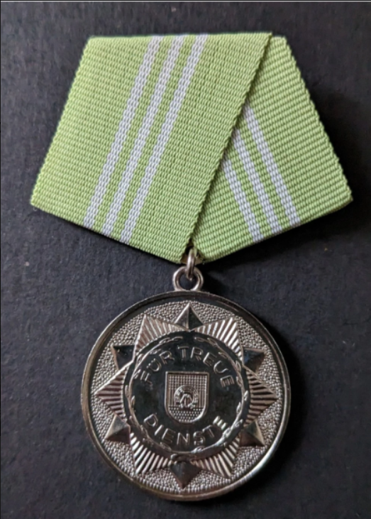 Médaille du service fidèle dans les organes armés du Ministère de l&rsquo;Intérieur (1)