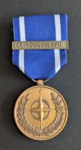 Médaille pour les opérations en Yougoslavie EX . YOUGOSLAVIE