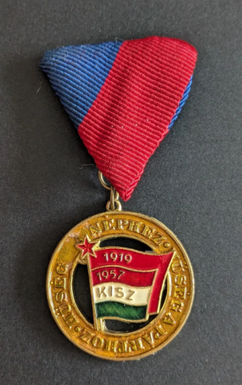 Médaille du mérite de la Fédération de la jeunesse communiste hongroise