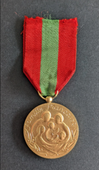 Médaille de la famille française (2)