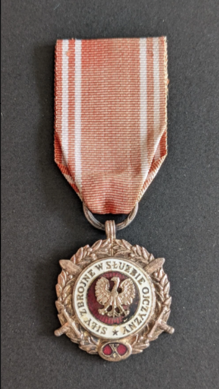 Médaille des forces armées au service de la Patrie (1)