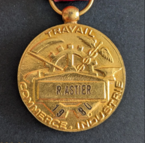 Médaille d&rsquo;honneur du travail (14/2)