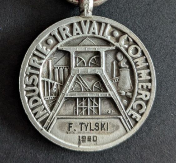 Médaille d&rsquo;honneur du travail (3/1)