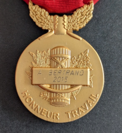 Médaille d&rsquo;honneur du travail (7/2)