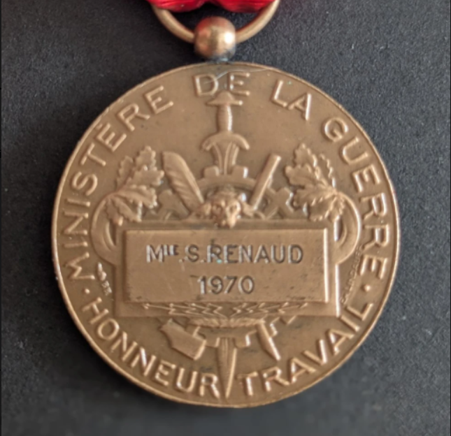 Médaille d&rsquo;Honneur du travail du ministère de la Guerre (2/1)
