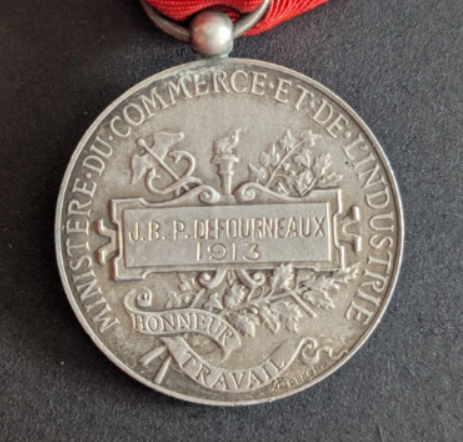 Médaille d&rsquo;honneur du travail du commerce et de l&rsquo;industrie