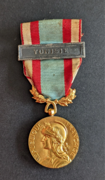 Médaille commémorative des opérations de sécurité et de maintien de l&rsquo;ordre en Afrique Française du Nord (1)
